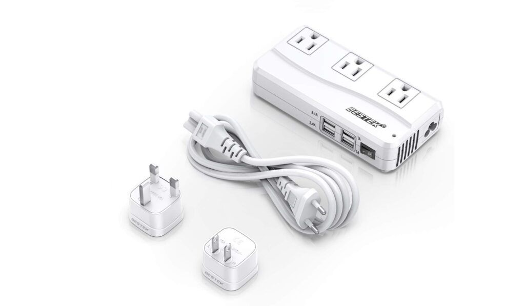 5 Best Travel Adapters for the Cook Islands