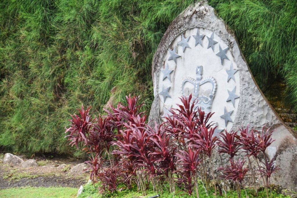 Who Owns the Cook Islands? The Political Status of the Cook Islands