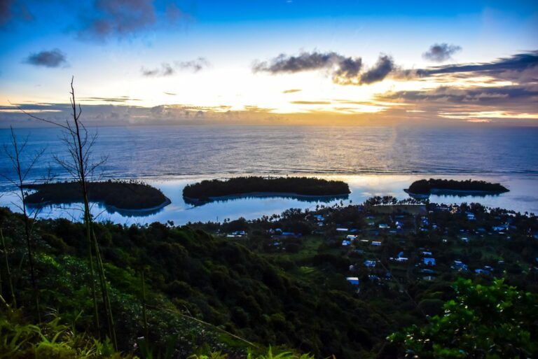 Rarotonga & the Cook Islands Weather in October