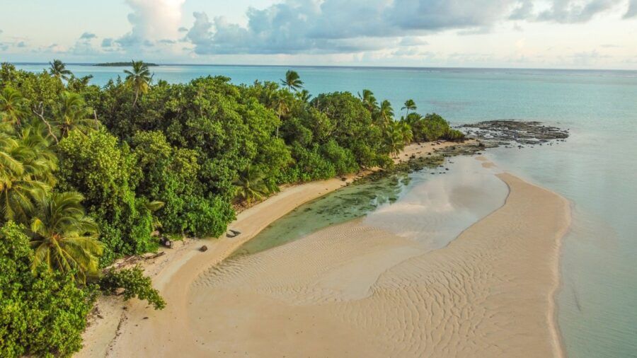 10 Best Beaches on Aitutaki ⛱️