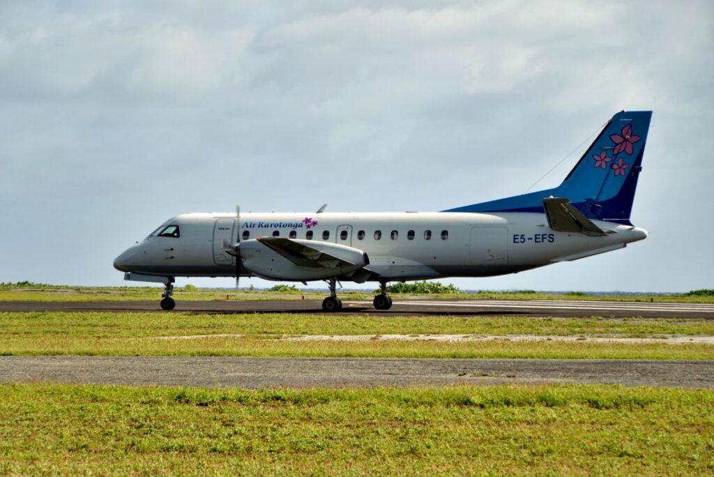 Aitutaki Transport Guide: 10 Ways to Get to (& Around) Aitutaki ✈️