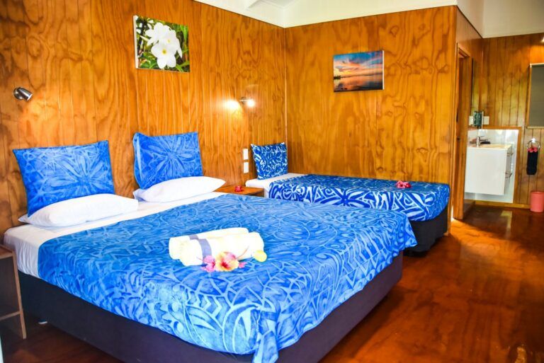 10 Best Family Resorts & Accommodations on Aitutaki [2022]