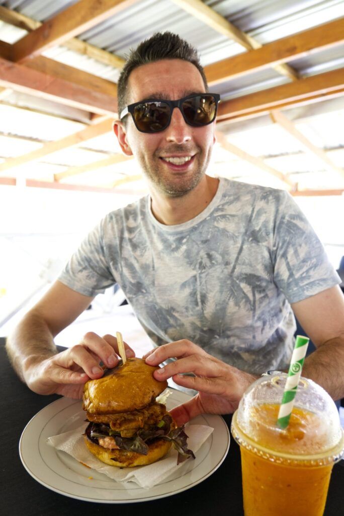 The Best Places to Eat on Aitutaki: 11 Best Restaurants on Aitutaki [2025]