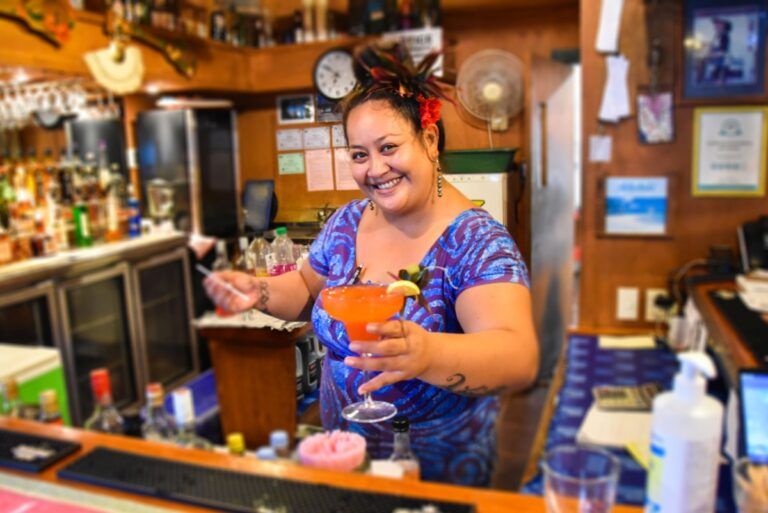 5 Best Bars in Aitutaki