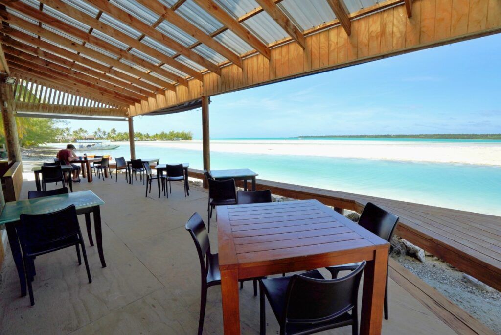 The Best Places to Eat on Aitutaki: 10 Best Restaurants on Aitutaki [2025]