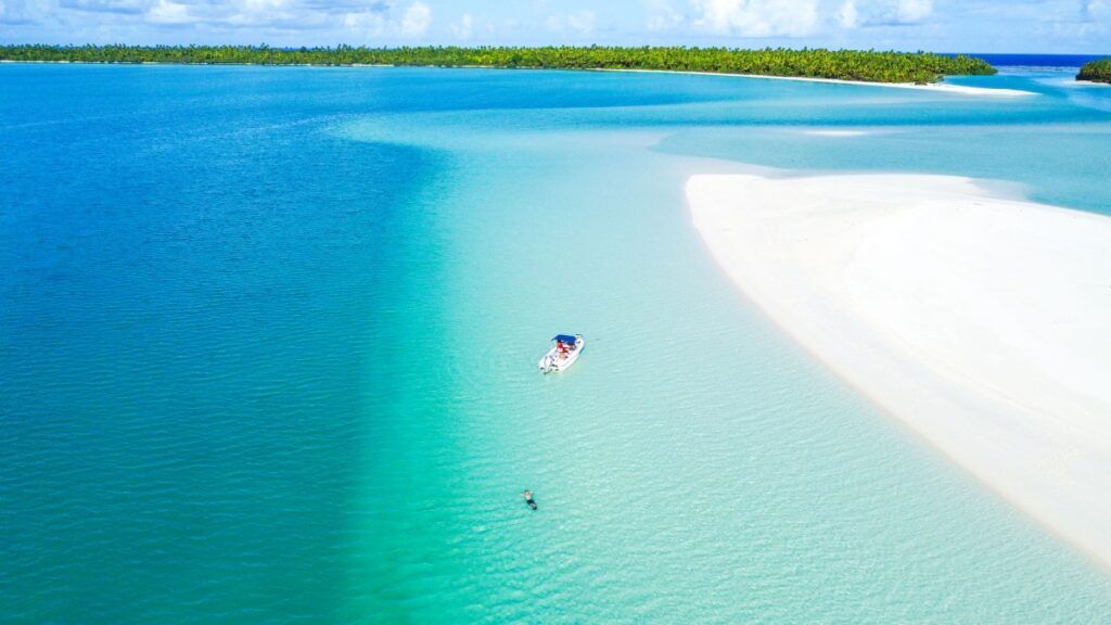 20 Best Things to Do on Aitutaki ???? [2023]