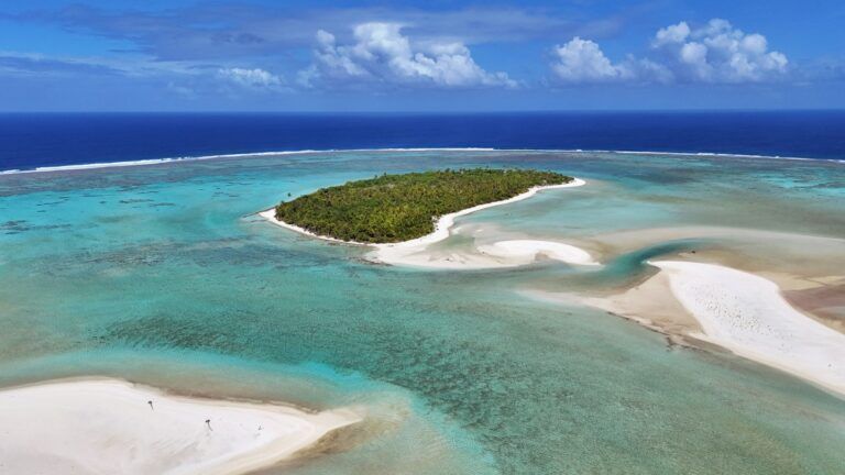 The Complete Travel Guide to Aitutaki