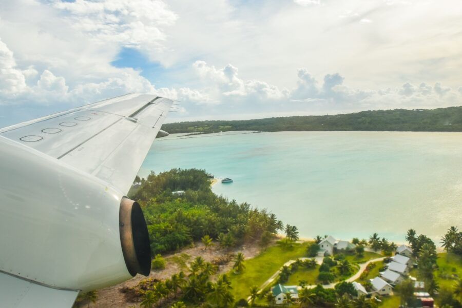 Aitutaki Transport Guide: 10 Ways to Get to (& Around) Aitutaki ✈️