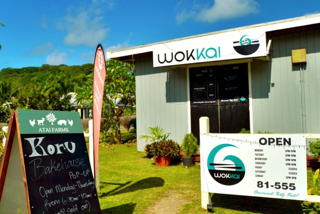 The Best Places to Eat on Aitutaki: 10 Best Restaurants on Aitutaki [2025]