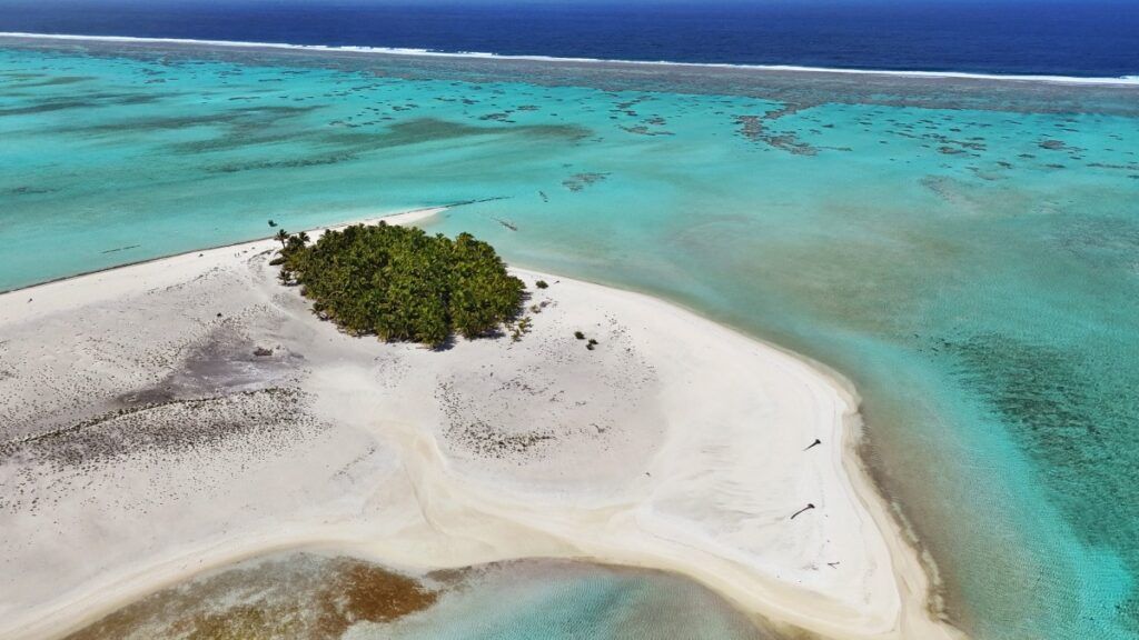 10 Best Beaches in the Cook Islands 🏖️