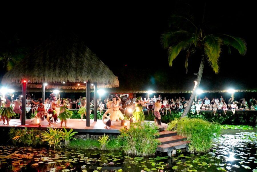 10 Best Wedding Packages in the Cook Islands 🥂 [2025]