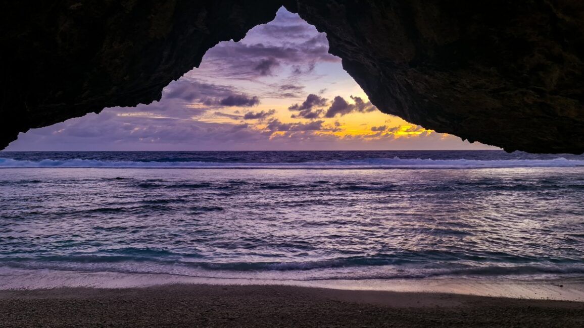 The Complete Travel Guide to Mangaia