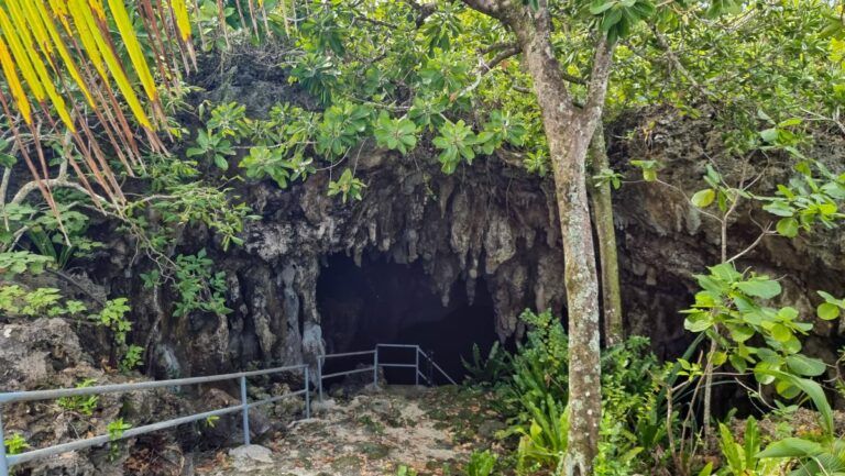 5 Best Caves on Mitiaro