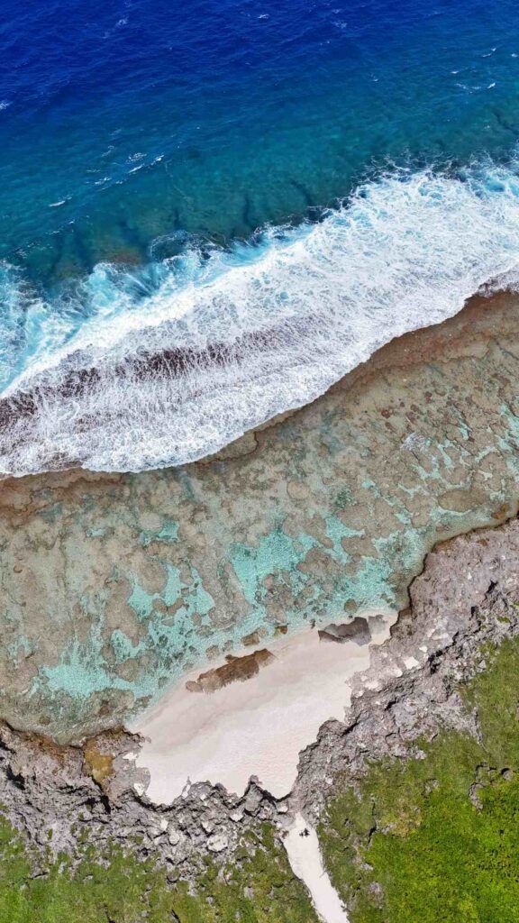 The Complete Travel Guide to Atiu