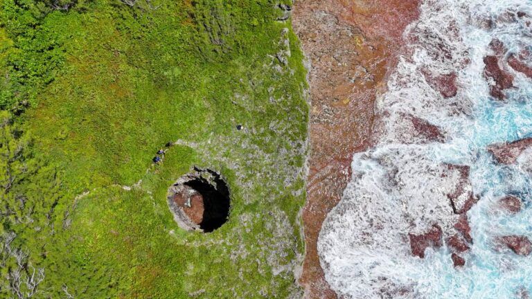 The Complete Travel Guide to Atiu