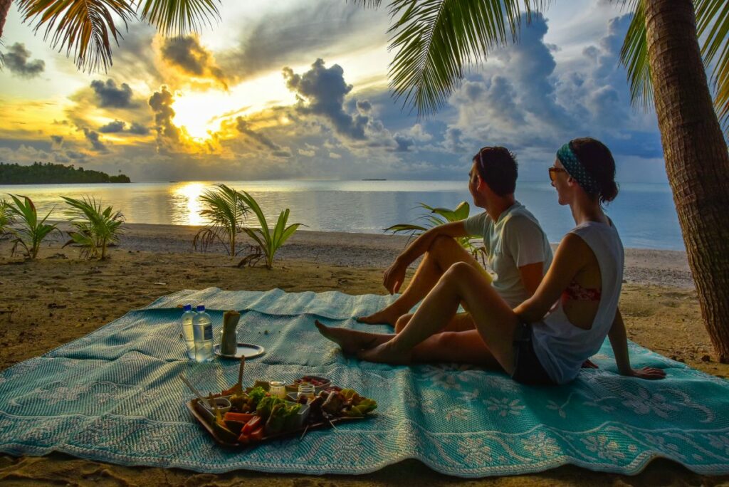 The Best Sunset Cruises in Rarotonga & the Cook Islands