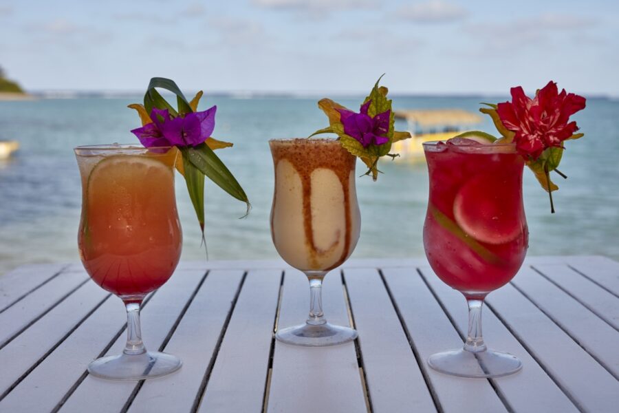 10 Best Bars in the Cook Islands
