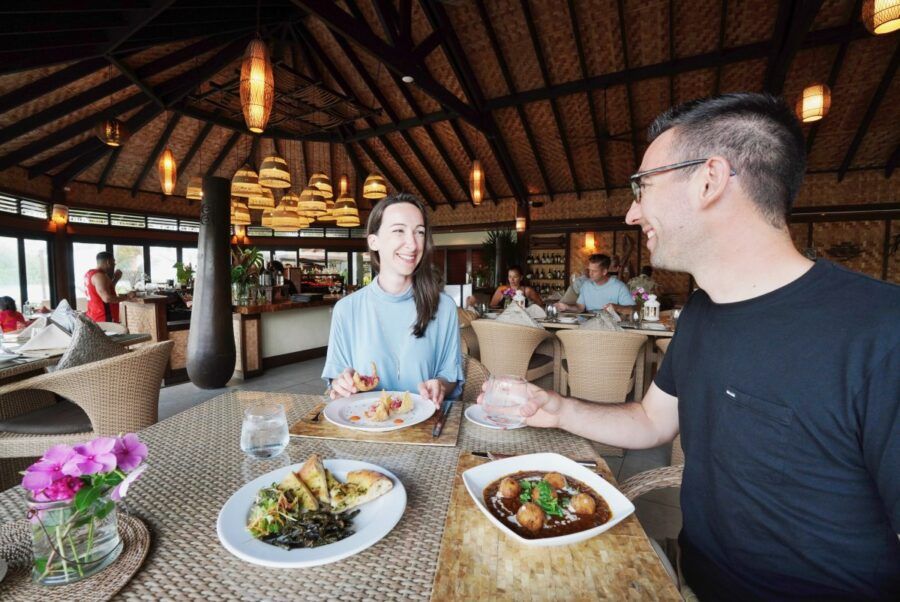 Cook Islands Wedding & Honeymoon Accommodation: How to Choose 💑