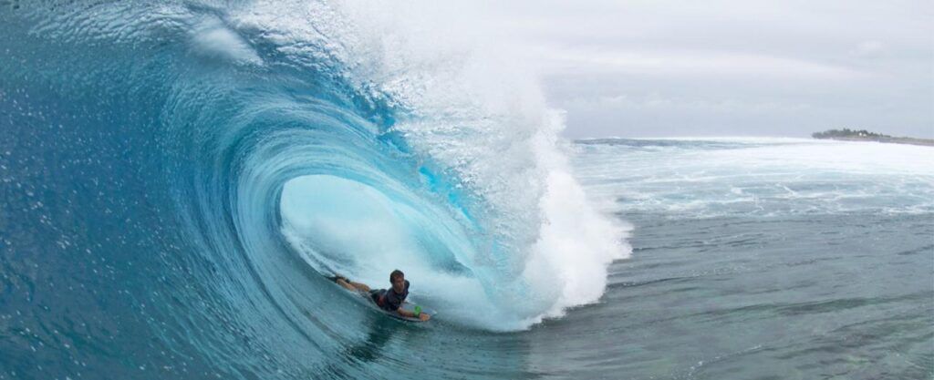 The Ultimate Guide to Surfing in Rarotonga & the Cook Islands