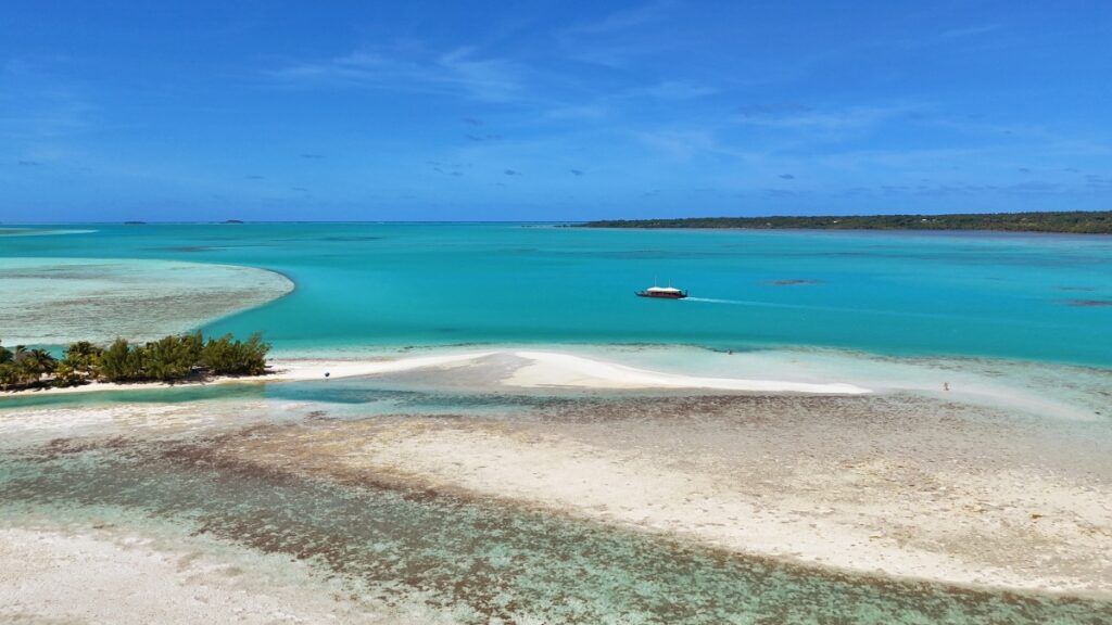 The Best Scuba Diving in Aitutaki: Top 20 Places to Scuba Dive