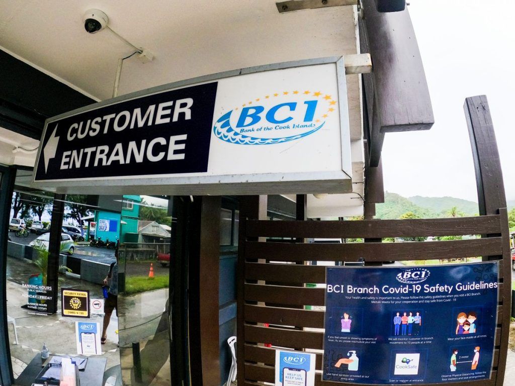 The Best Places to Exchange Currency in Rarotonga & the Cook Islands [2023]