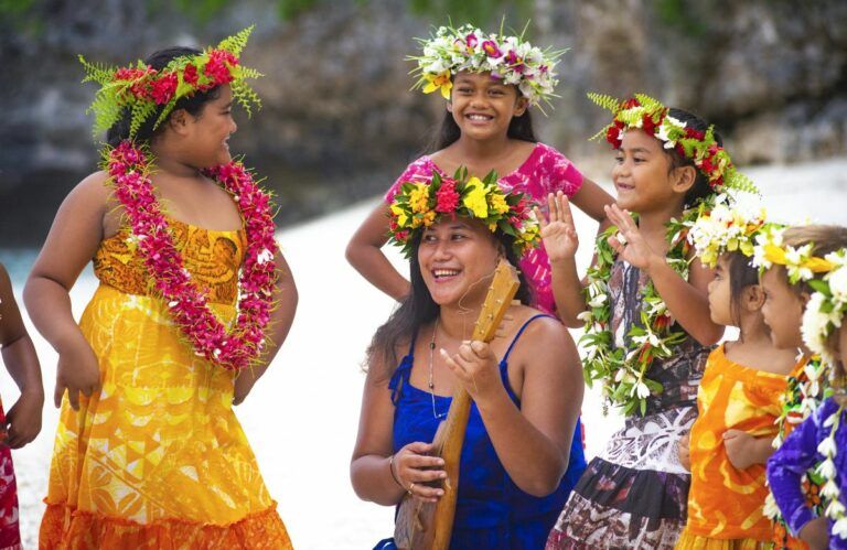 Rarotonga & Cook Islands Family Itinerary: 10 Days 👨‍👨‍👧‍👦