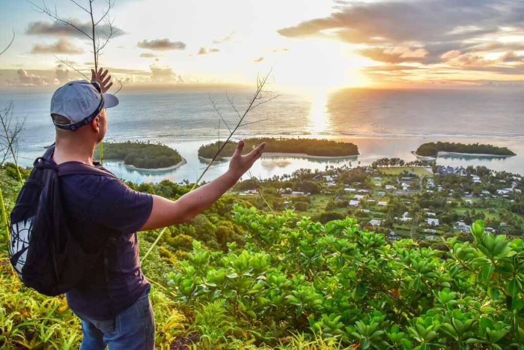 Cook Islands Budget & Backpacking Itinerary: 10 Days 🏄 [2025]