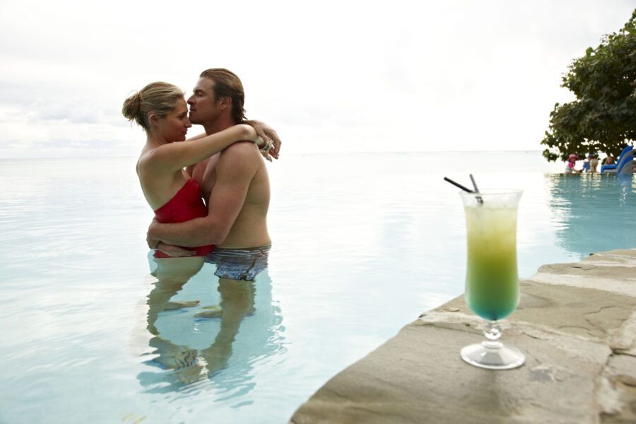 Cook Islands Honeymoon & Romance Itinerary: 14 Days / 2 Weeks