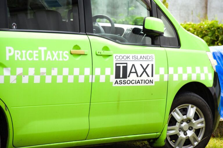 How Much Does a Rarotonga Airport Taxi Cost?