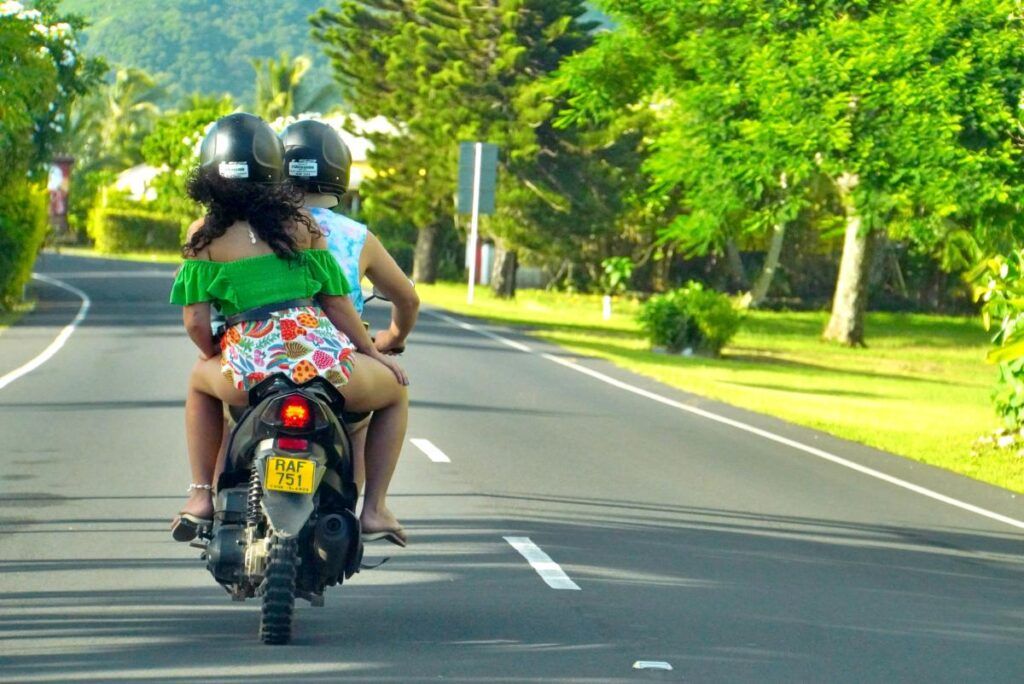 Cook Islands Transport Guide: 15 Ways to Get Around the Cook Islands