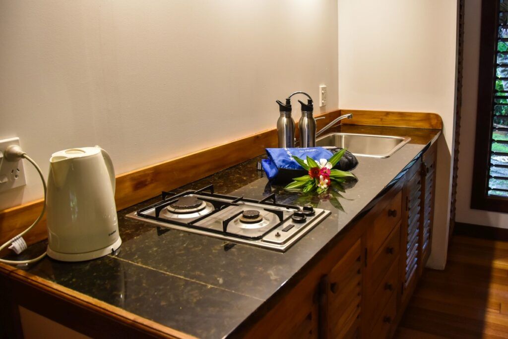 15 Ways to Save Money on Food in Rarotonga & the Cook Islands ????