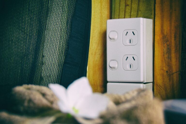 Cook Islands Electrical Outlets & Power Plugs