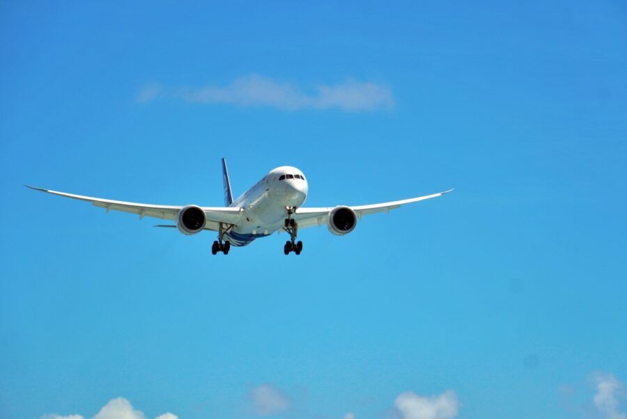 Which Airlines Fly Directly to Rarotonga & the Cook Islands? [2025]